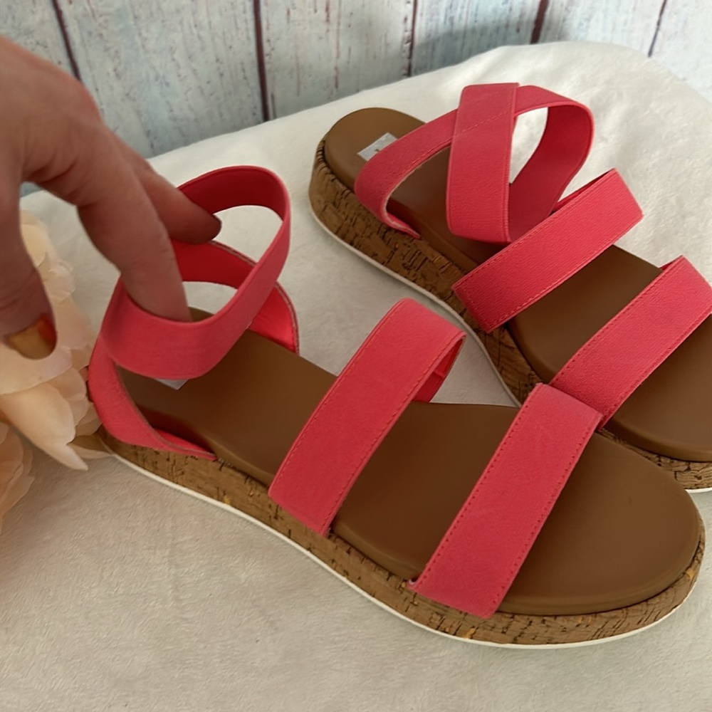 NWOT DV by DOLCE VITA Slink Girls Elastic Wedge Sandals - Picture 3 of 6